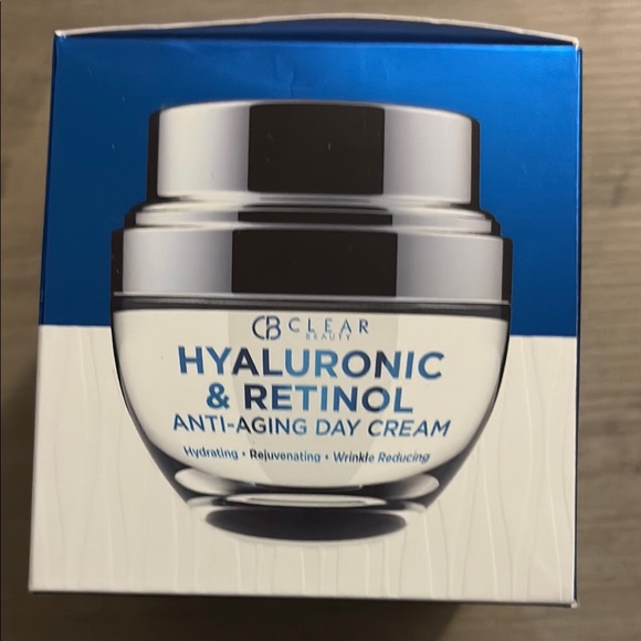 clear beauty Other - Blue and White Anti-Aging Moisturizer with Hyaluronic and Retinol